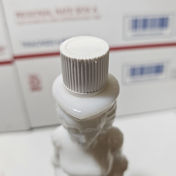 Vintage Avon Milk Glass Victorian Woman Bottle 5OZ Birds Of Paradise Empty DECOR - Picture 5 of 10